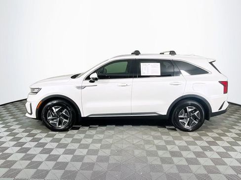 Used 2022 Kia Sorento S FWD image 5