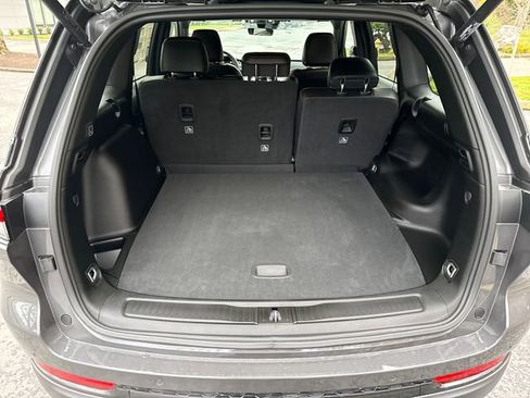 New 2025 Jeep Grand Cherokee Altitude image 12