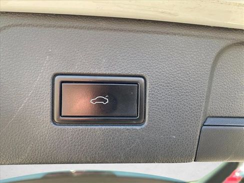 Used 2019 Volkswagen Atlas SEL FWD image 7