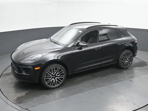 Used 2022 Porsche Macan AWD/4WD image 35