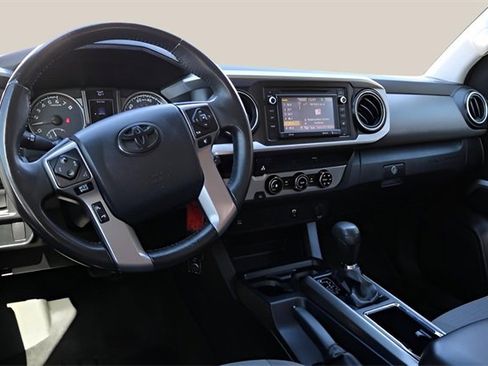 Used 2017 Toyota Tacoma SR5 image 14