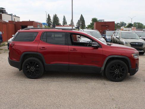 Used 2023 GMC Acadia SLE w/ Driver Convenience Package AWD/4WD image 4
