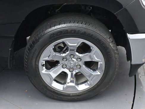 Used 2022 RAM 1500 Big Horn AWD/4WD image 32