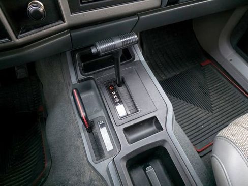 Used 1991 Jeep Cherokee Laredo image 19