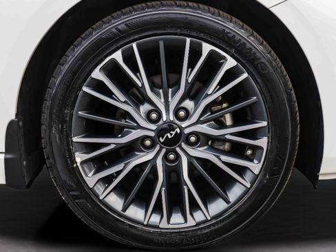 Certified 2023 Kia Forte GT-Line w/ GT-Line Technology Package FWD image 29