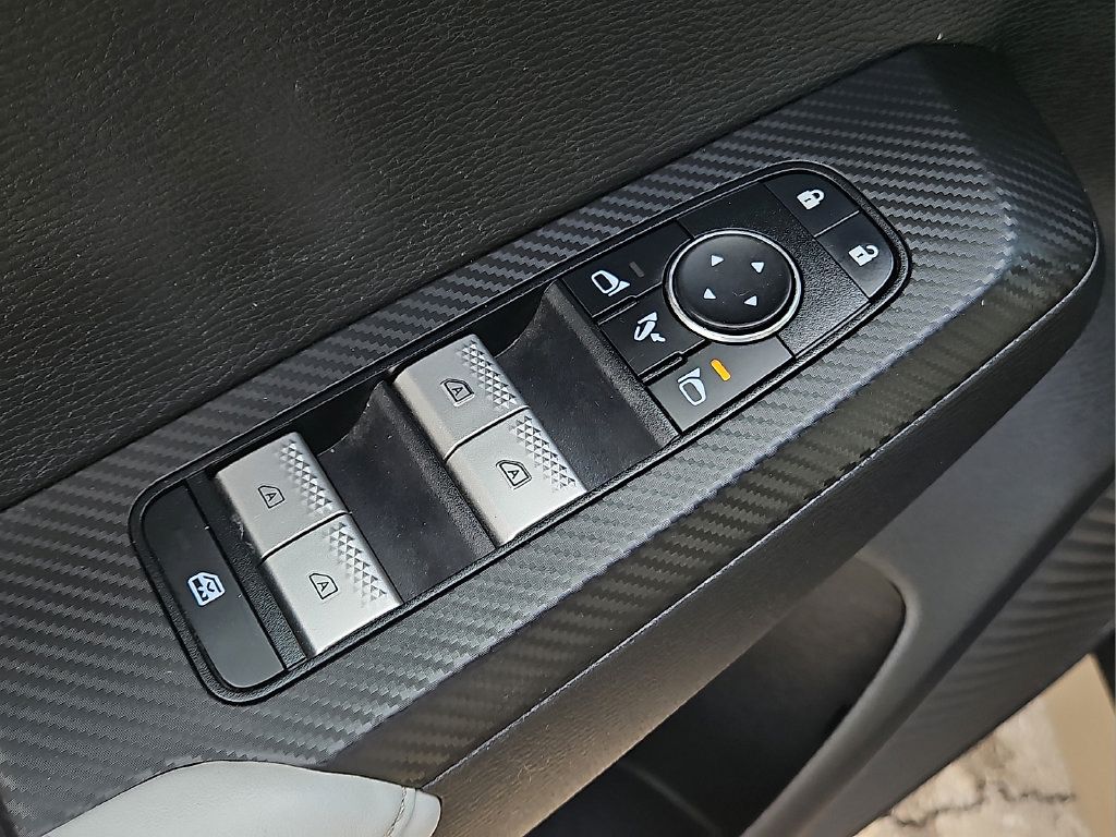 Used 2025 Mitsubishi Outlander SE AWD/4WD image 18