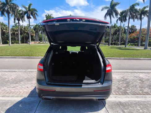 Used 2018 Lincoln MKX Reserve FWD image 47