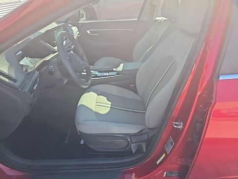 Used 2022 Hyundai Sonata SE FWD image 3