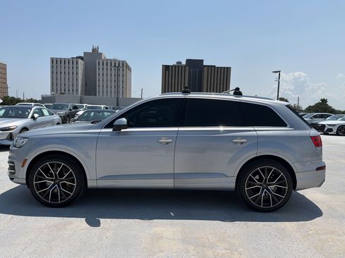 Used 2017 Audi Q7 3.0T Premium Plus w/ Premium Plus Package AWD/4WD image 2