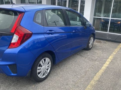 Used 2017 Honda Fit LX image 3