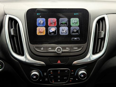 Used 2018 Chevrolet Equinox LT w/ Sun & Infotainment Package AWD/4WD image 32