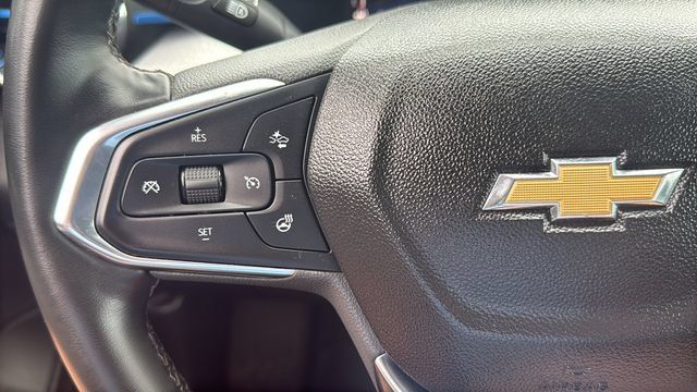Used 2025 Chevrolet Trax LT w/ LT Convenience Package FWD image 17