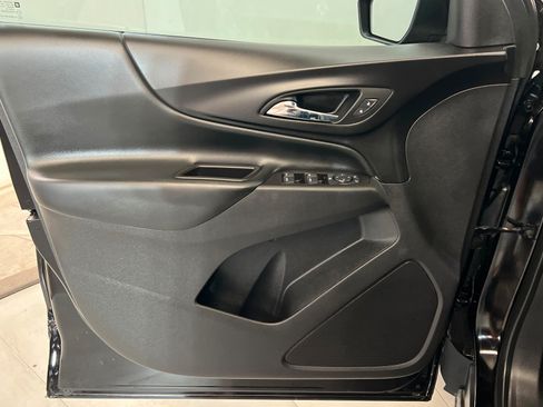 Used 2020 Chevrolet Equinox LT FWD image 15