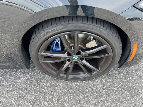 Used 2022 BMW M440i Coupe image 11