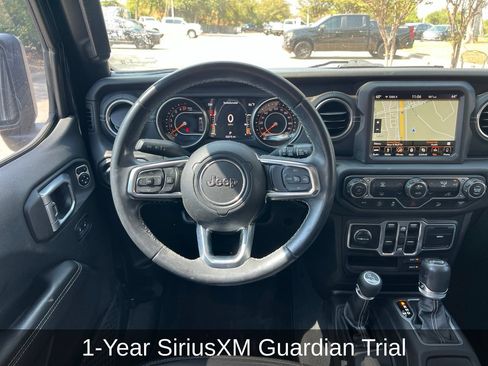 Used 2018 Jeep Wrangler Unlimited Sahara AWD/4WD image 14