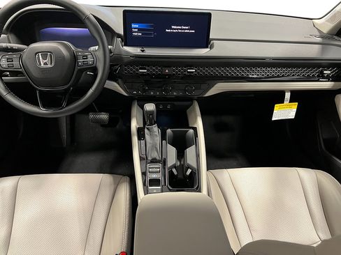 New 2025 Honda Accord EX-L image 17