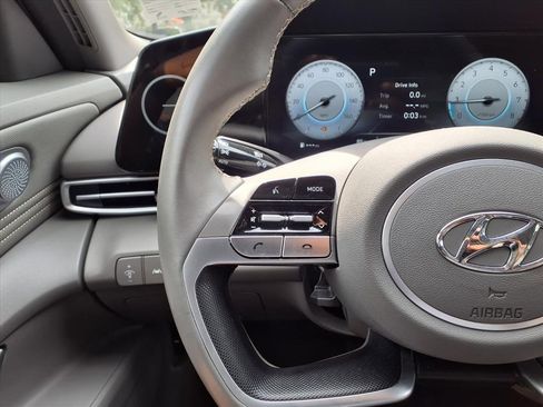 Used 2023 Hyundai Elantra SEL w/ Convenience Package image 12