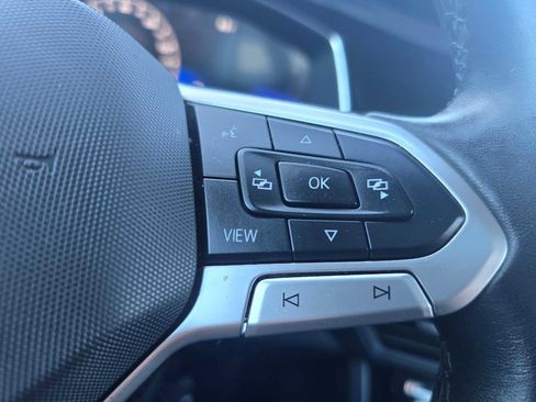 Used 2024 Volkswagen Jetta SE image 32