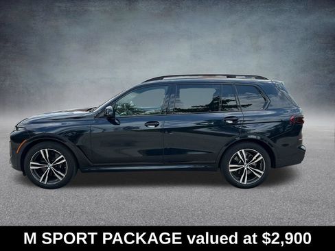 Used 2024 BMW X7 xDrive40i w/ M Sport Package AWD/4WD image 2
