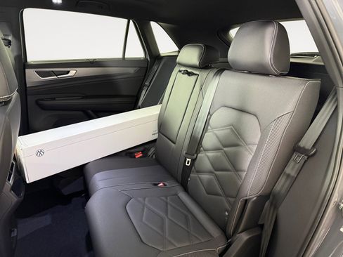 New 2026 Volkswagen Atlas Cross Sport SE AWD/4WD image 9
