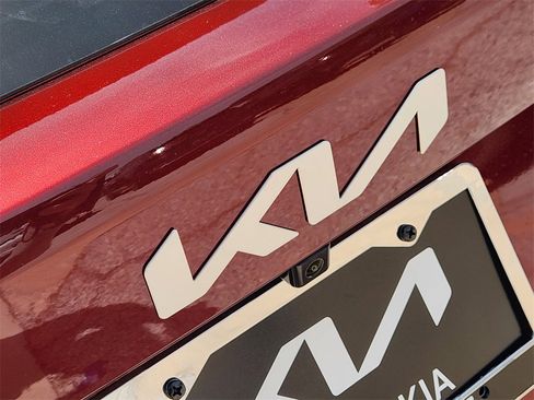 New 2025 Kia Sorento S w/ Panoramic Sunroof Package image 7