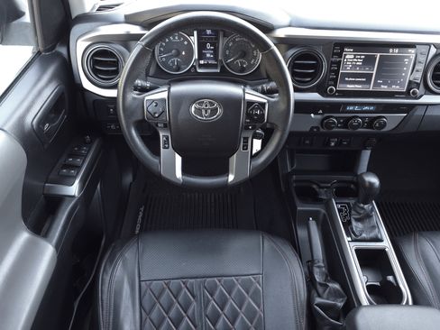 Used 2021 Toyota Tacoma SR5 image 12