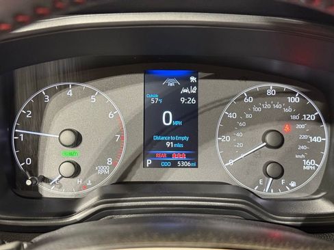 Used 2025 Toyota Corolla Cross AWD Hybrid w/ Moonroof Package image 27