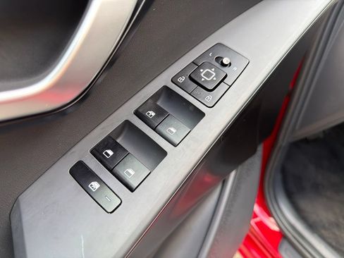 Certified 2024 Kia Niro LX FWD image 14