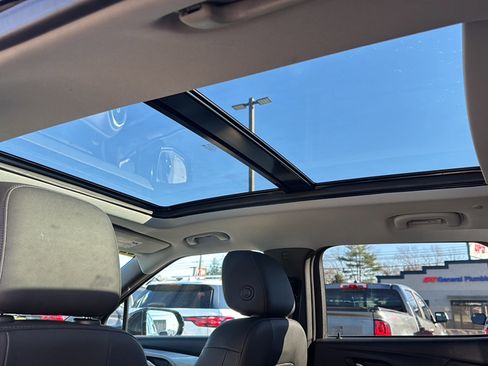 Used 2022 Chevrolet Blazer LT w/ Redline Edition image 40