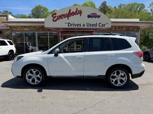 Used 2018 Subaru Forester 2.5i Touring w/ Popular Package #2 AWD/4WD image 2