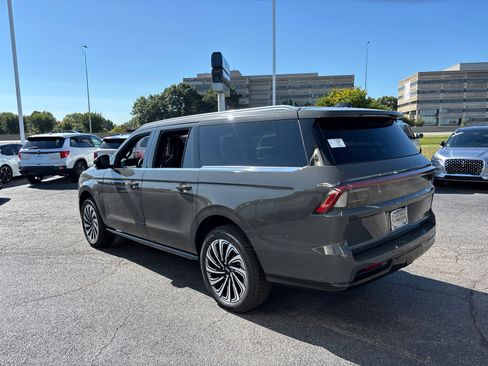 New 2025 Lincoln Navigator L Black Label image 5