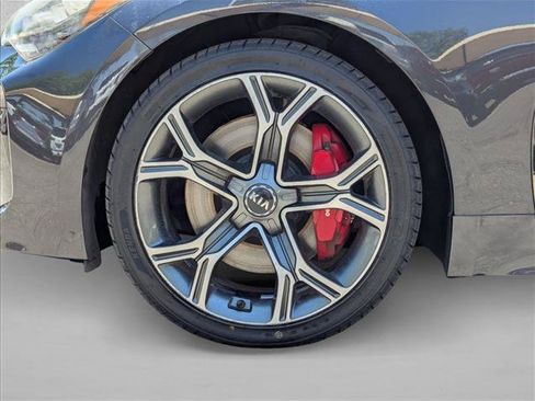 Used 2018 Kia Stinger GT RWD image 22