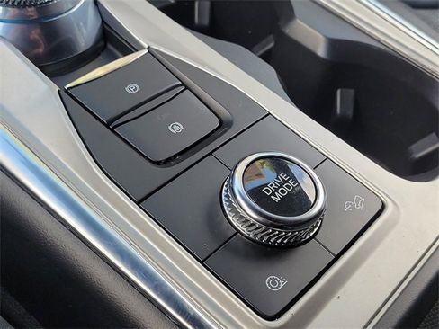 Used 2023 Ford Explorer Platinum w/ Technology Package image 24