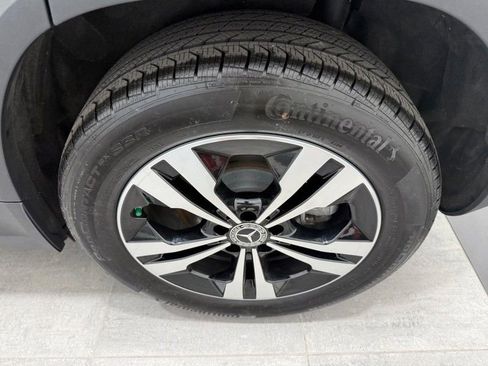 Certified 2025 Mercedes-Benz GLA 250 4MATIC image 5