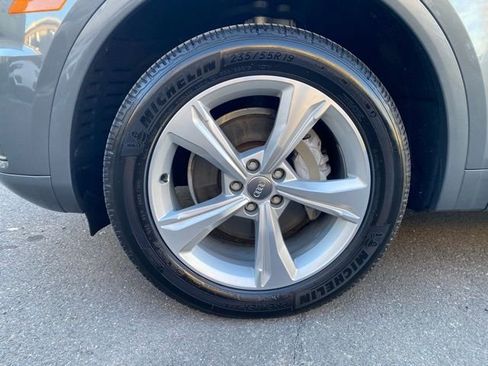 Used 2020 Audi Q5 2.0T Premium w/ Convenience Package image 19