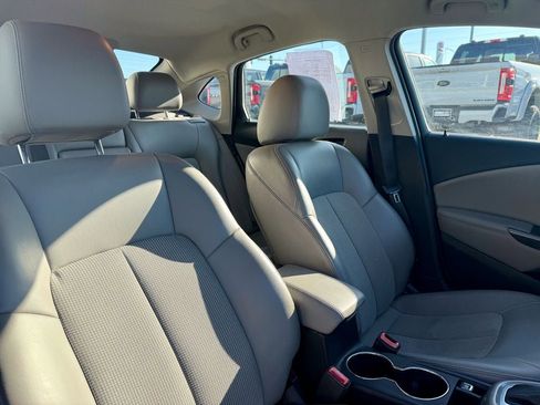 Used 2013 Buick Verano Convenience FWD image 19