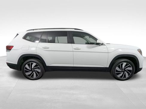 Used 2024 Volkswagen Atlas SE image 23