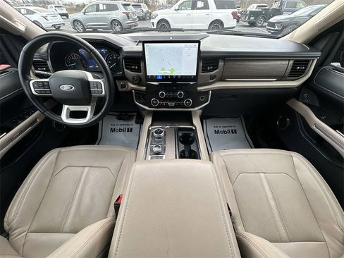 Used 2023 Ford Expedition Max Limited image 21