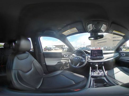 Used 2025 Jeep Compass Limited AWD/4WD image 41