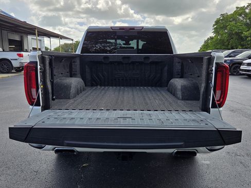 Used 2021 GMC Sierra 1500 Denali w/ Denali Ultimate Package AWD/4WD image 13