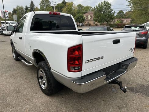 Used 2003 Dodge Ram 1500 Truck ST image 4