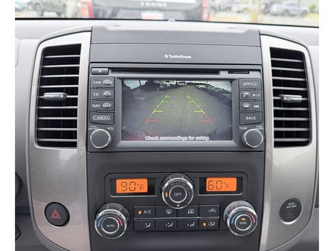 Used 2017 Nissan Frontier SL RWD image 16
