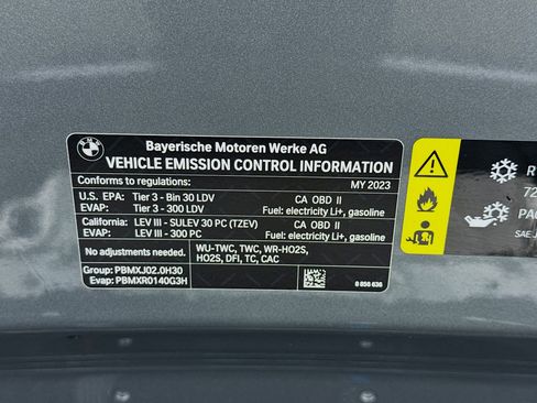 Used 2023 BMW 330e xDrive w/ Premium Package image 21