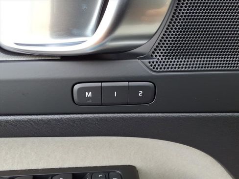 New 2026 Volvo XC40 B4 Plus w/ Climate Package image 12