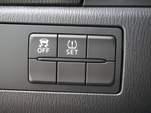 Used 2015 MAZDA MAZDA3 i Sport FWD image 19
