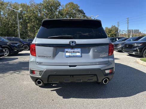 Used 2023 Honda Passport Elite image 5