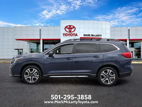 Used 2023 Subaru Ascent Limited AWD/4WD image 2