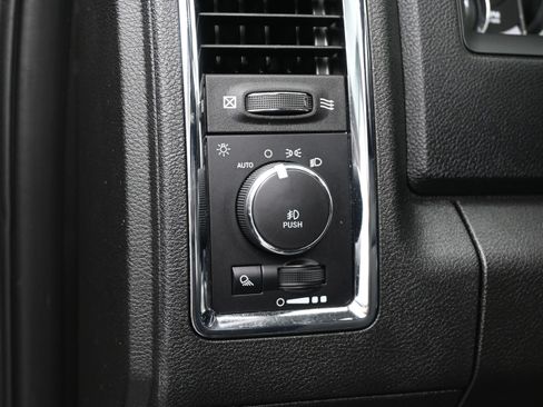 Used 2018 RAM 2500 Laramie w/ Snow Chief Group AWD/4WD image 23