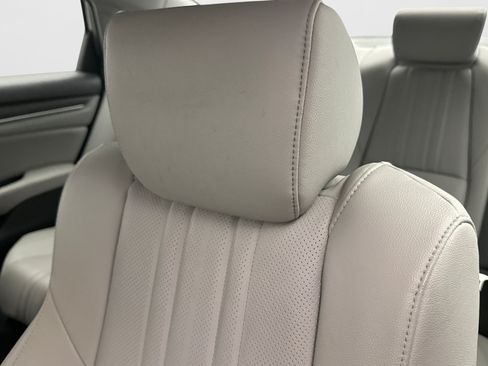 Used 2019 Honda Accord EX-L image 8