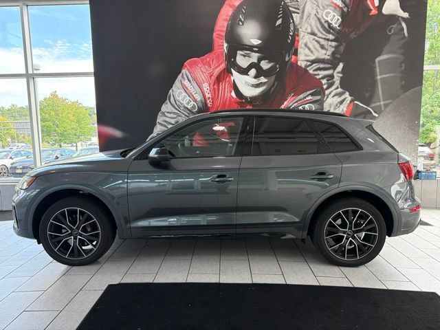 Used 2023 Audi SQ5 Premium Plus w/ Premium Plus Package AWD/4WD image 2